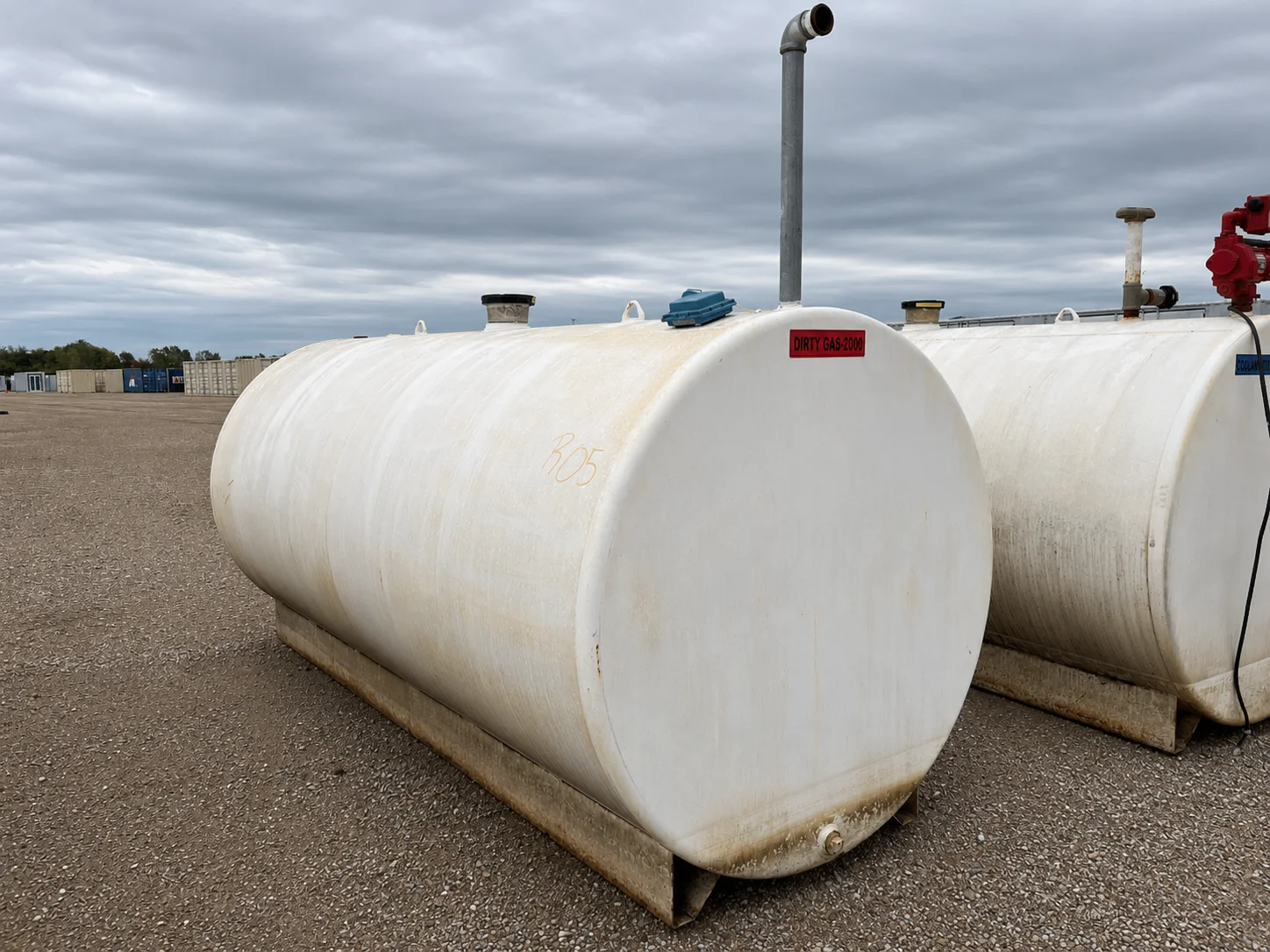 2000 gallon fuel storage tank, skid mounted steel bulk tank