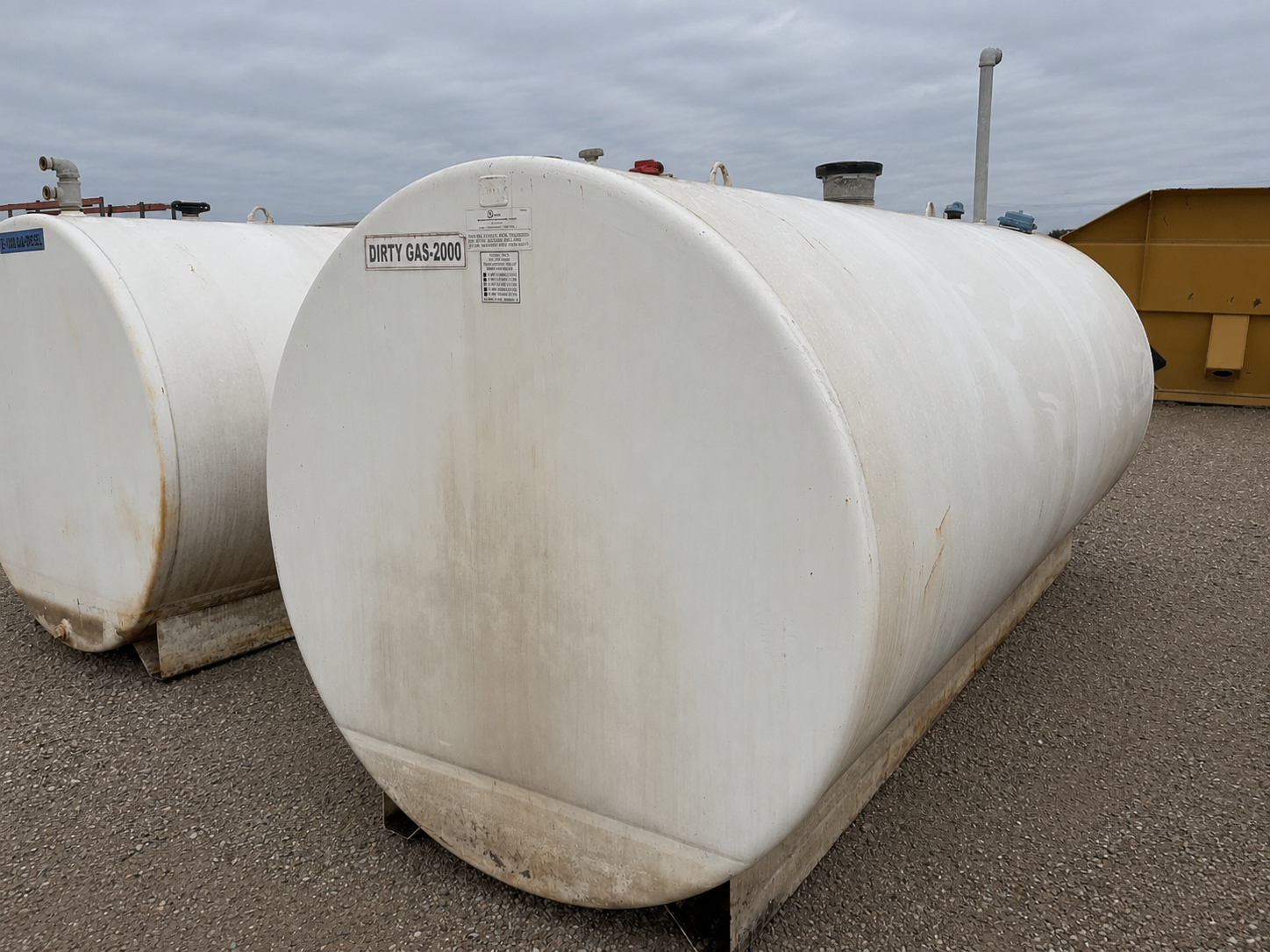 2000 gallon skid mounted steel bulk fuel storage tank - view 3