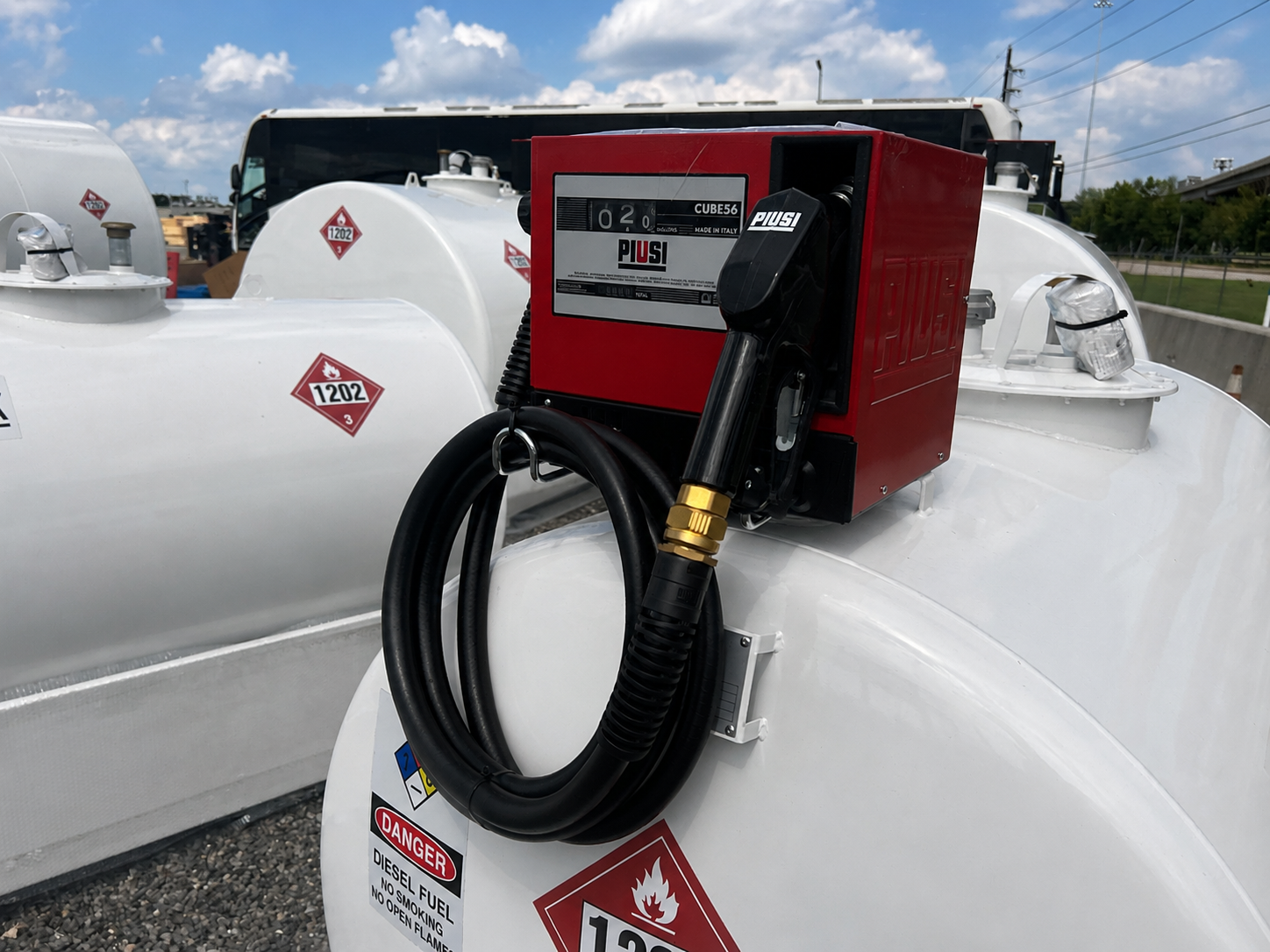 AM Tank 490 gallon bunded skid mounted steel diesel fuel tank with pump - view 3