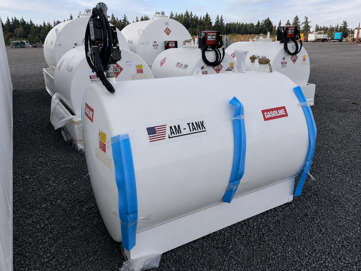 655 gallon gasoline fuel tank, bunded skid mounted with transfer pump and nozzle