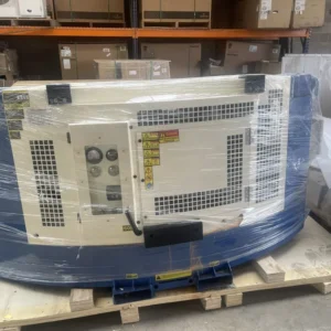 Carrier Transicold PowerLINE 69RG15 clip-on generator set on a refrigerated container - view 5