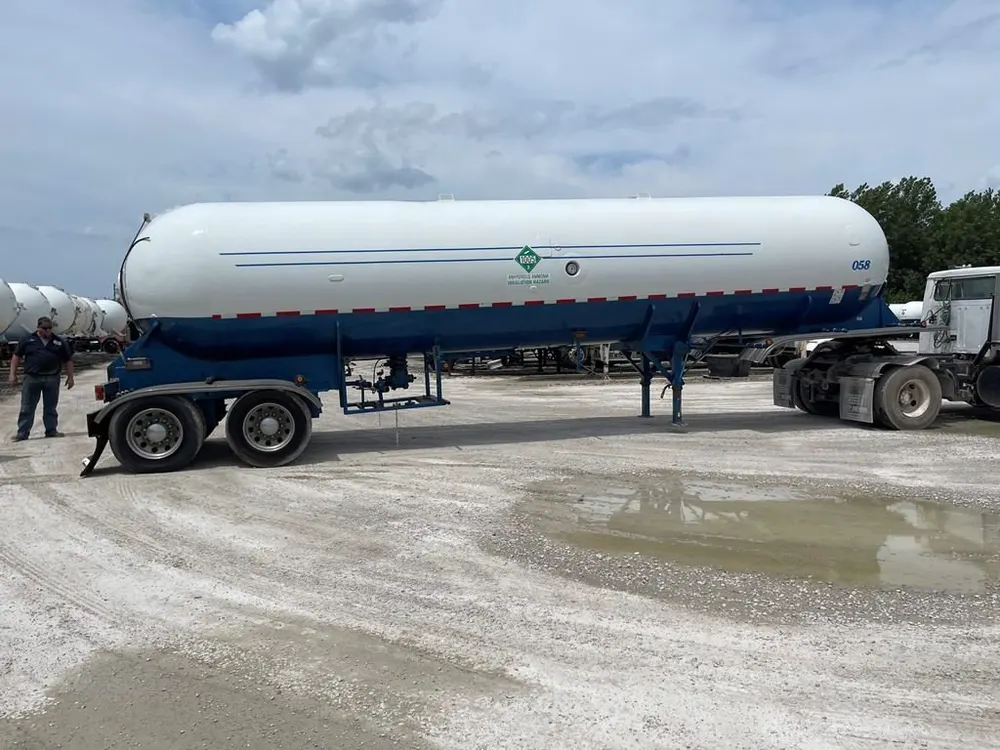 Superior 10,450 gallon anhydrous ammonia NH3 transport trailer with Blackmer pump - view 5