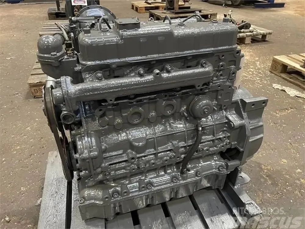 Isuzu D201 diesel engine for Thermo King transport refrigeration units - view 2