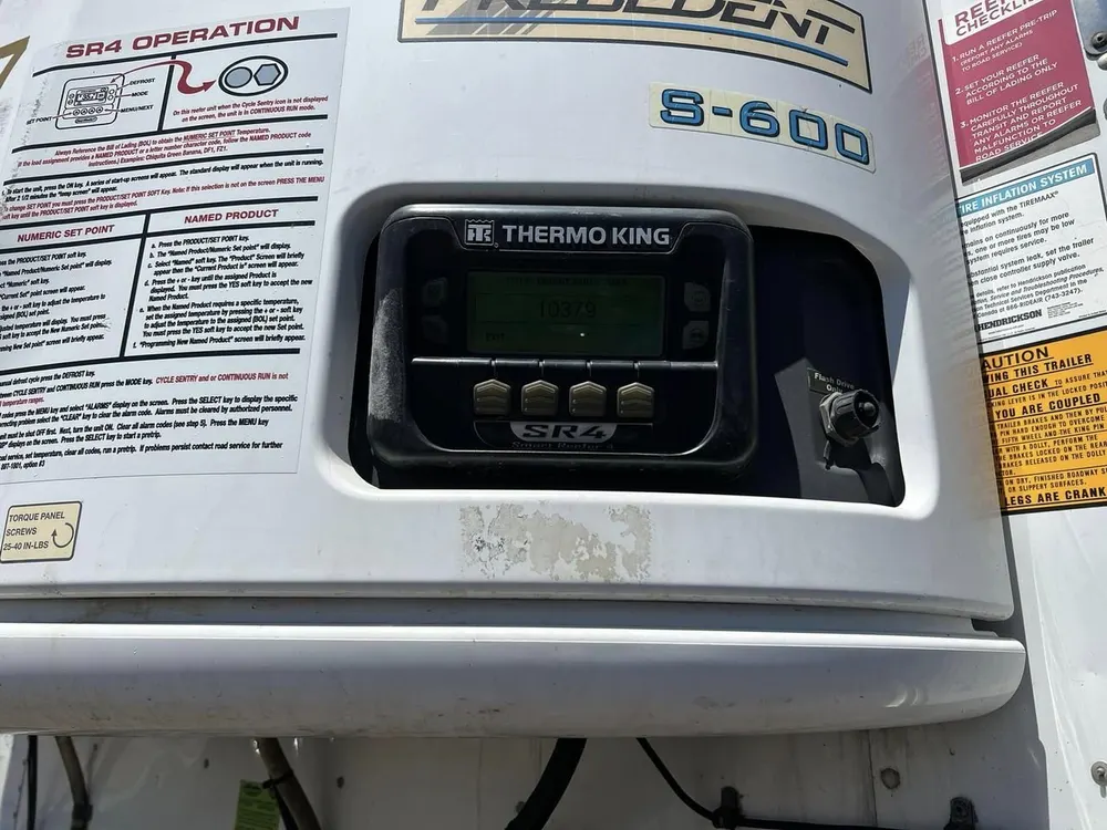 Thermo King Precedent S-600 trailer refrigeration unit on a 53 foot reefer trailer - view 6