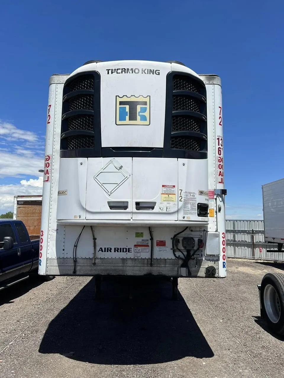 Thermo King Precedent S-600 trailer refrigeration unit on a 53 foot reefer trailer - view 8