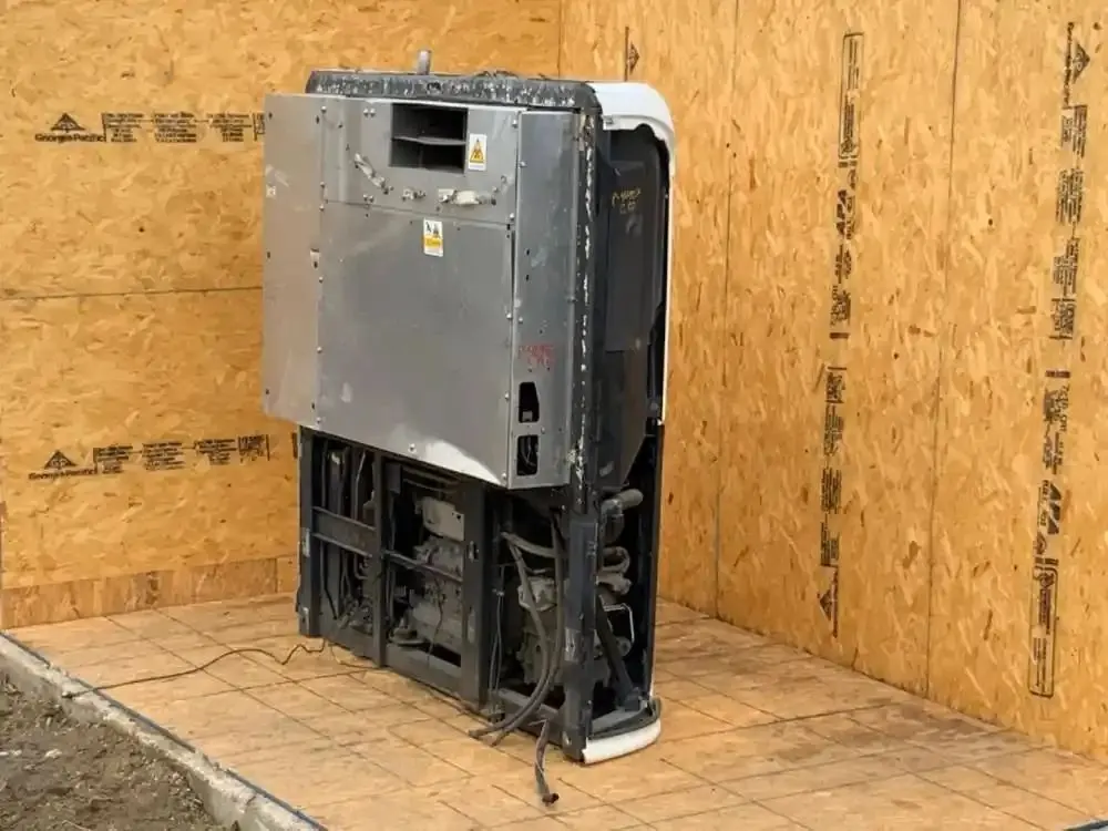 Thermo King SB-210 trailer refrigeration unit for a 53 foot reefer van - view 6