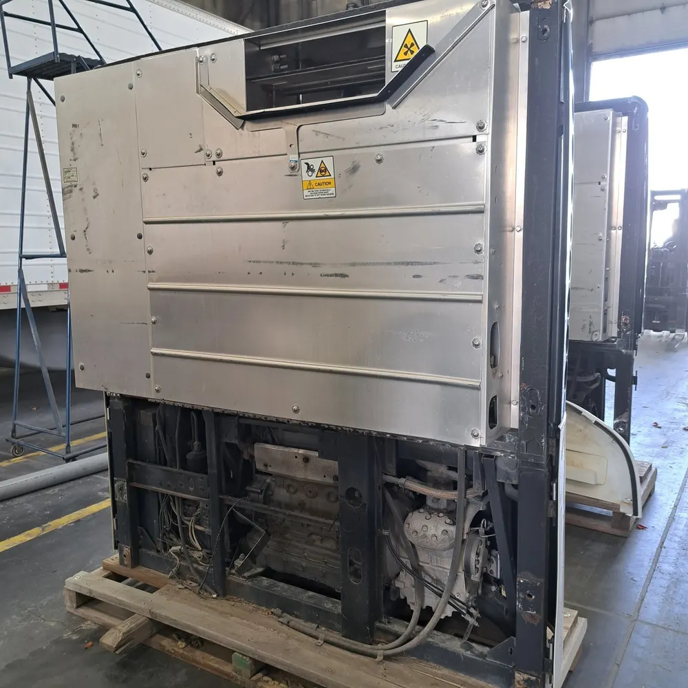 Thermo King SB-230 trailer refrigeration unit with SR-3 control system - view 11