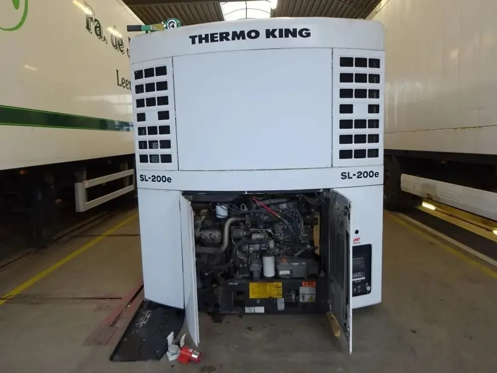 Thermo King SL-100e trailer refrigeration unit mounted on a semi trailer