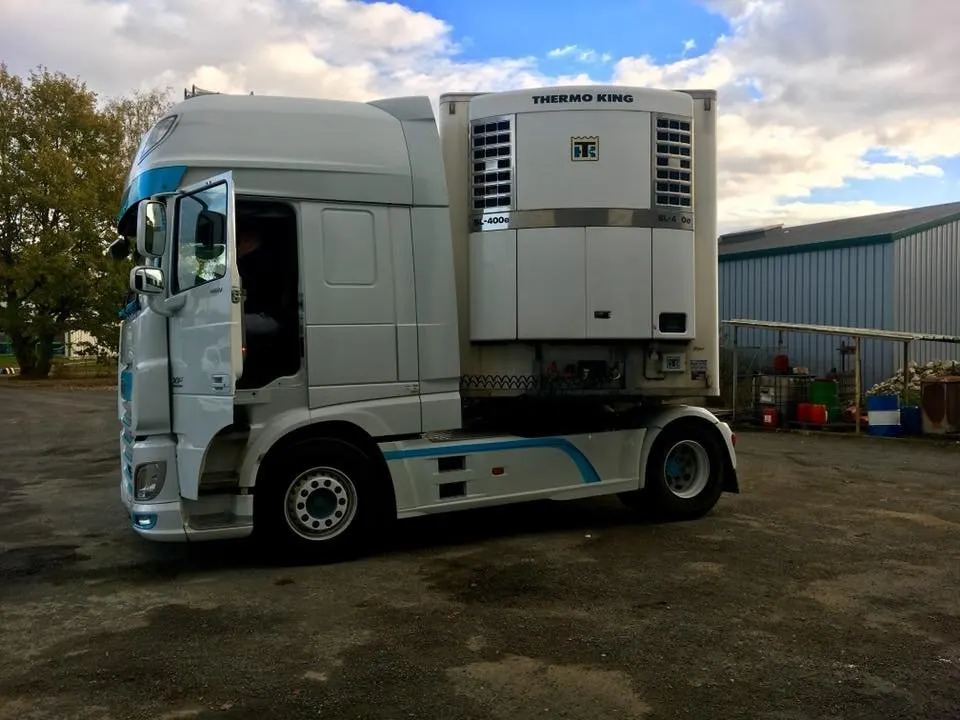 Thermo King SL-400e high capacity trailer refrigeration unit with electric standby - view 7