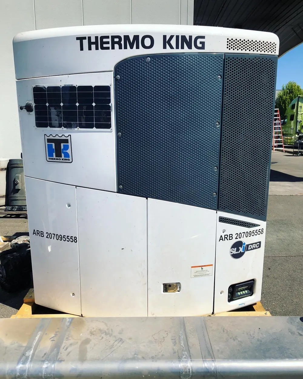 Thermo King SLXi-DRC single temperature trailer refrigeration unit