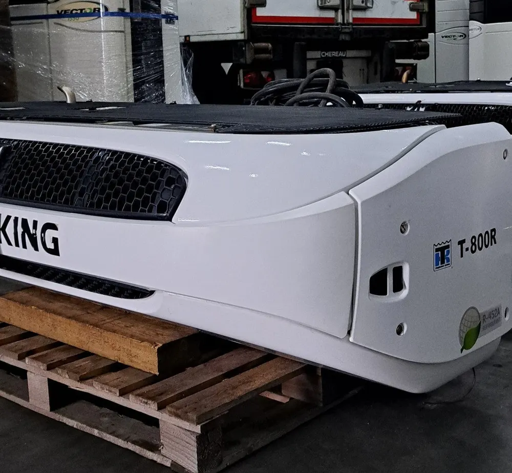 Thermo King T-800R Spectrum multi-temperature truck refrigeration unit - view 2