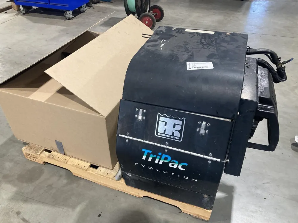 Thermo King TriPac Evolution diesel auxiliary power unit mounted on a sleeper tractor